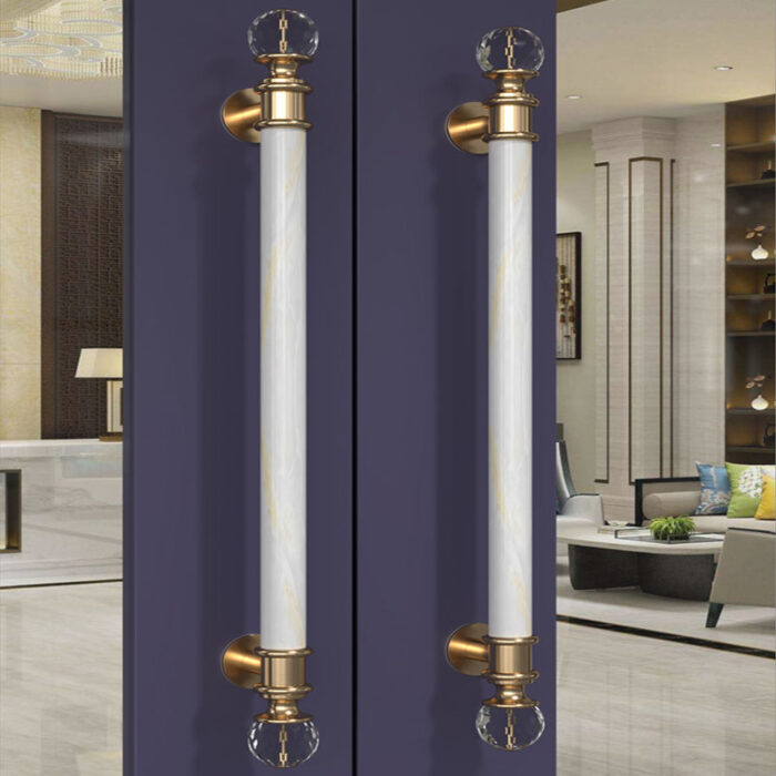 Tay nắm cửa chính bằng inox, gỗ và pha lê GU-5295 | Flexdecor VN | 1