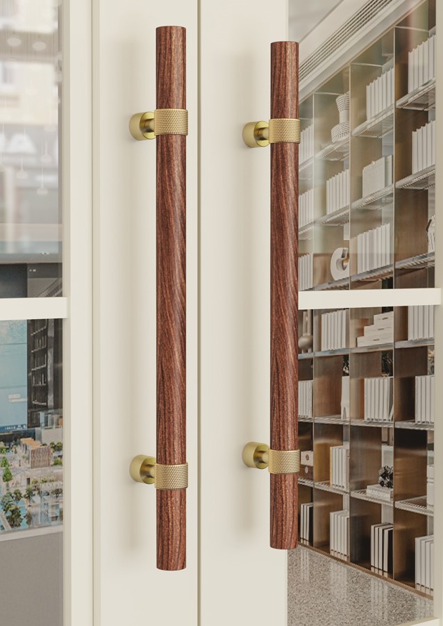 Tay nắm cửa phòng khách bằng gỗ là một lựa chọn hoàn hảo cho những người yêu thích phong cách truyền thống. Các tay nắm cửa này có kiểu dáng đẹp và chất liệu bền đẹp, sẽ giúp tạo nên một không gian sống đẹp và ấm cúng cho bạn.