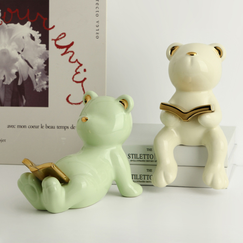 Tượng Gấu ngồi đọc sách bằng gốm BHM7714 | Flexdecor VN | 1