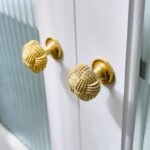 Tay nắm ngăn kéo hình cuộn len bằng đồng ZML113