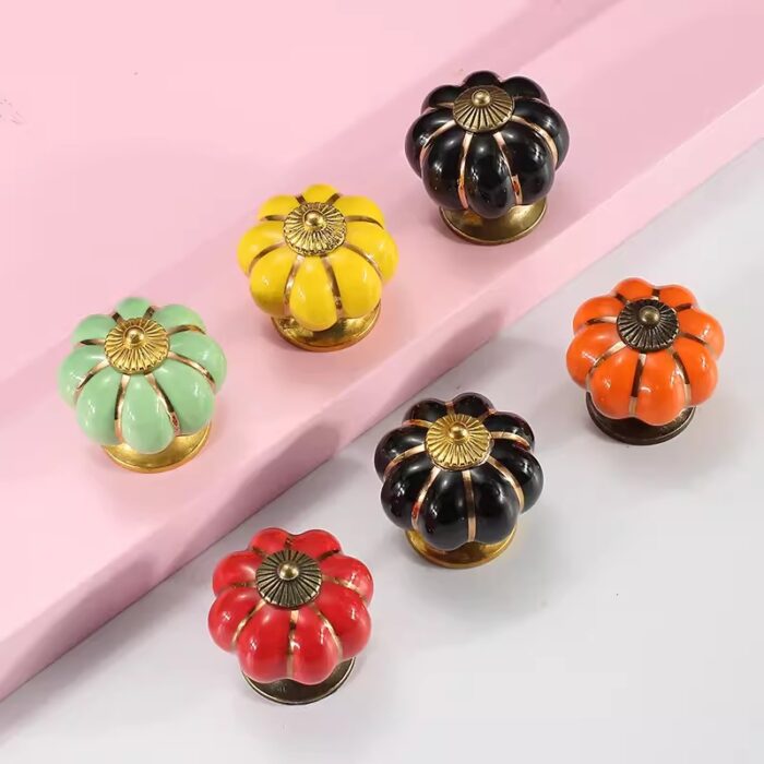 Núm tay nắm gốm sứ hình bí ngô nhiều màu AA6404 | Flexdecor VN | 1