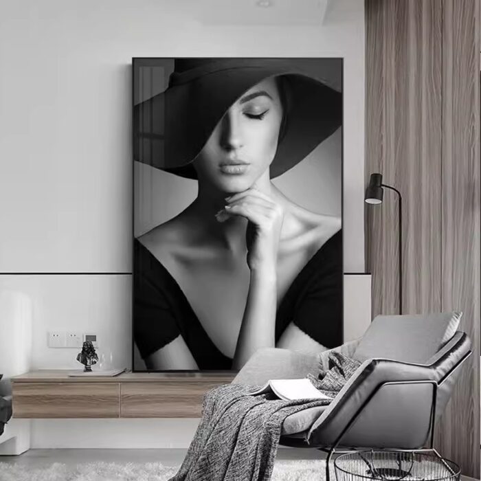 Tranh trắng đen cô gái suy tư nghệ thuật TS3437 | Flexdecor VN | 1