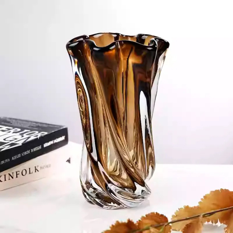 Bình cắm hoa thủy tinh màu hổ phách cao cấp HL921 (3) Bình cắm hoa thủy tinh màu hổ phách cao cấp HL921 | Flexdecor VN | 1