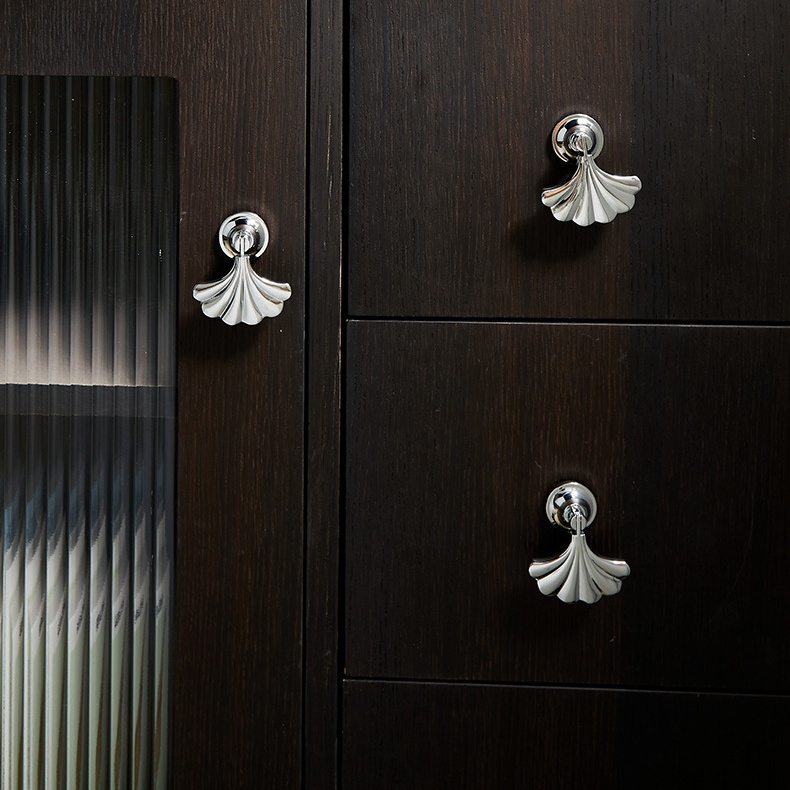 Tay nắm tủ đồng thau hình lá bạch quả KPA111 | Flexdecor VN | 10