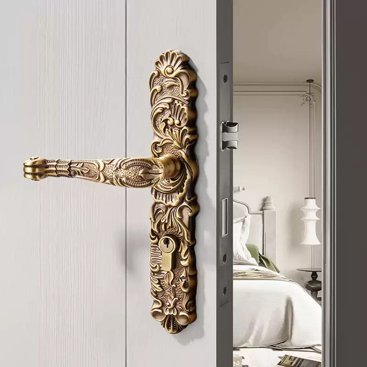 Khóa tay gạt đồng thau chạm khắc cổ điển M1698 | Flexdecor VN | 17 Khóa tay gạt đồng thau chạm khắc cổ điển M1698 | Flexdecor VN | 16