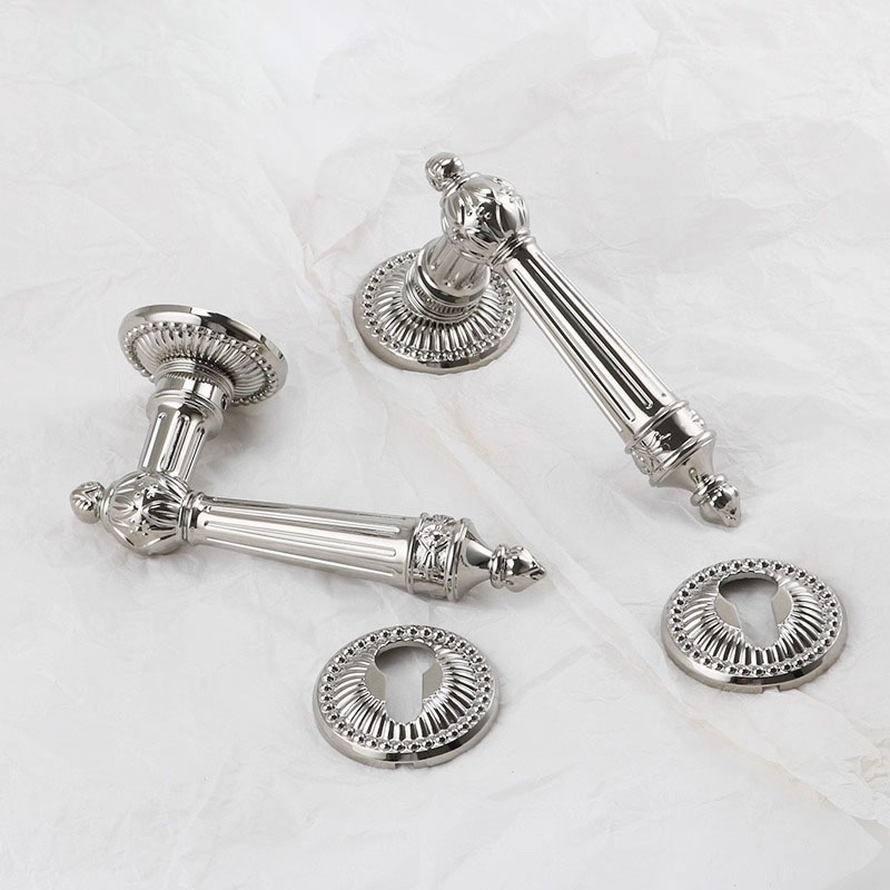 Khóa tay gạt đồng thau mạ chrome kiểu Ý OLR299 (6) Khóa tay gạt đồng thau mạ chrome kiểu Ý OLR299 | Flexdecor VN | 1