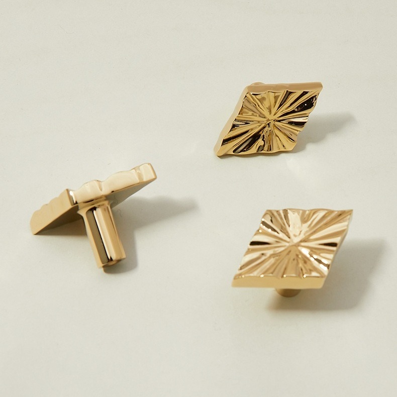 Núm tay nắm đồng thau Diamond ánh vàng KPA367 | Flexdecor VN | 20