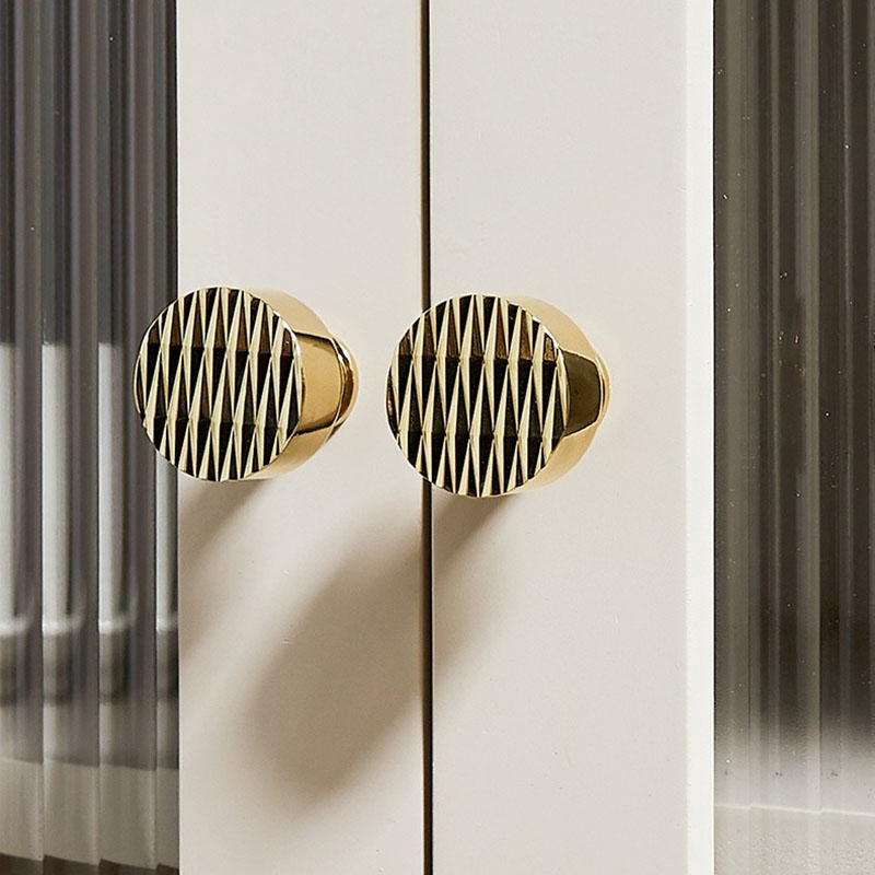 Núm tay nắm tủ đồng thau vân kim cương KPA434 | Flexdecor VN | 23 Núm tay nắm tủ đồng thau vân kim cương KPA434 | Flexdecor VN | 22