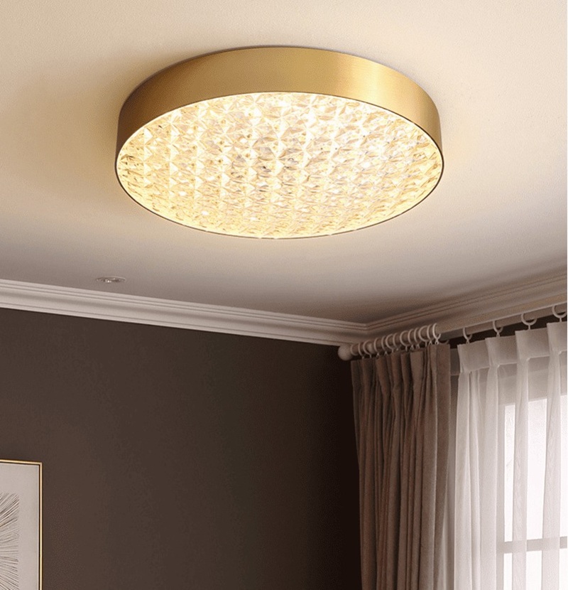 Xu hướng các mẫu đèn trần phòng khách decor vượng phong thủy | Flexdecor VN | 4 Các mẫu đèn trần phòng khách: Mẫu 2 - Đèn ốp trần ban công màu đồng giả pha lê