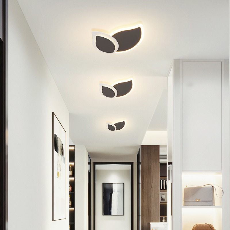 Xu hướng các mẫu đèn trần phòng khách decor vượng phong thủy | Flexdecor VN | 5 Các mẫu đèn trần phòng khách: Mẫu 3 - Đèn ốp trần nghệ thuật hai chiếc lá ấn tượng YJ092