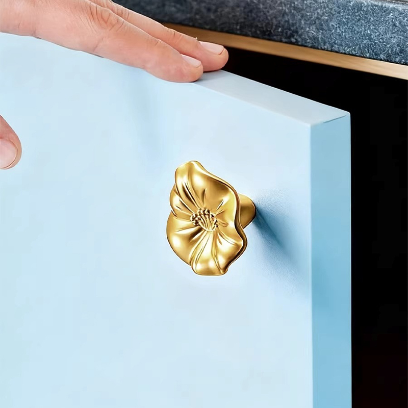 Tay nắm tủ hợp kim hình bông hoa nghệ thuật KHF864 | Flexdecor VN | 16