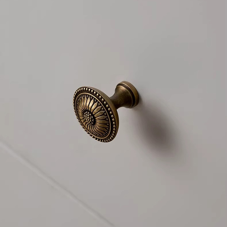 Núm tay nắm tủ đồng họa tiết Sunflower cổ điển QJGTS02 | Flexdecor VN | 17