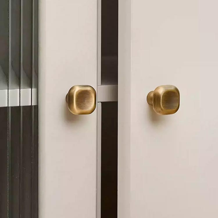 Núm tay nắm tủ đồng khối vuông Retro Brass LKGTS03 | Flexdecor VN | 26