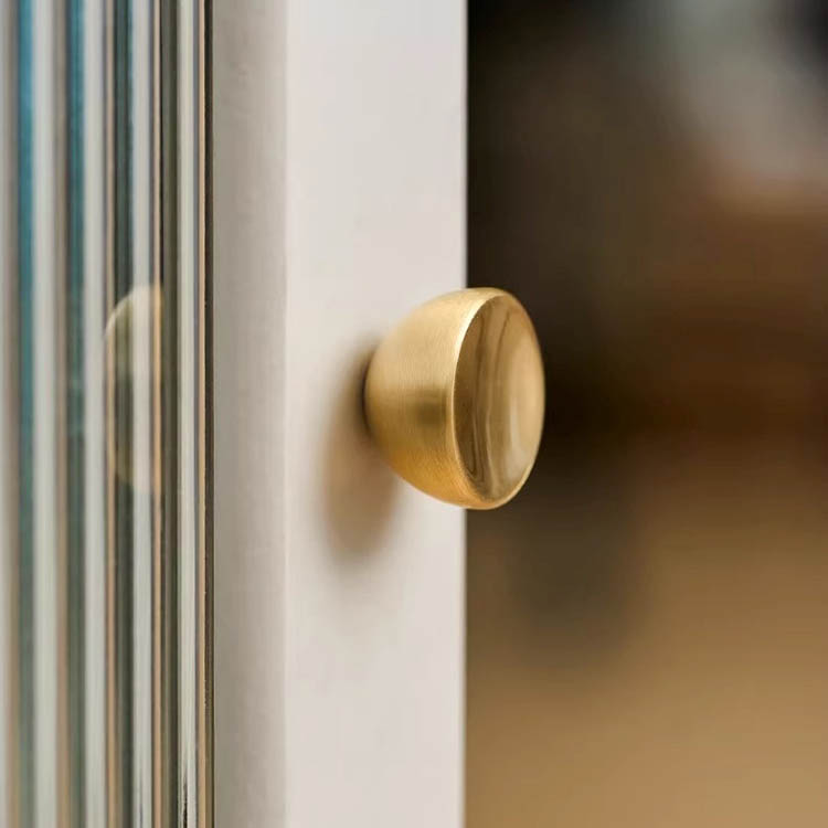 Núm tay nắm tủ tròn đặc đồng mờ Classic WYTBS01 | Flexdecor VN | 24